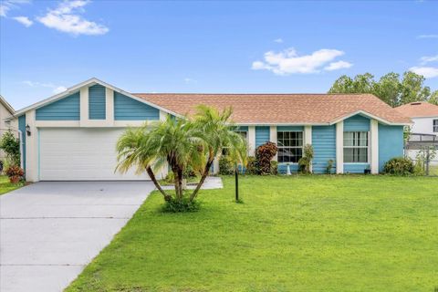 Photo of 936 Gillingham Court, Kissimmee, FL 34758 (MLS # O6338455)