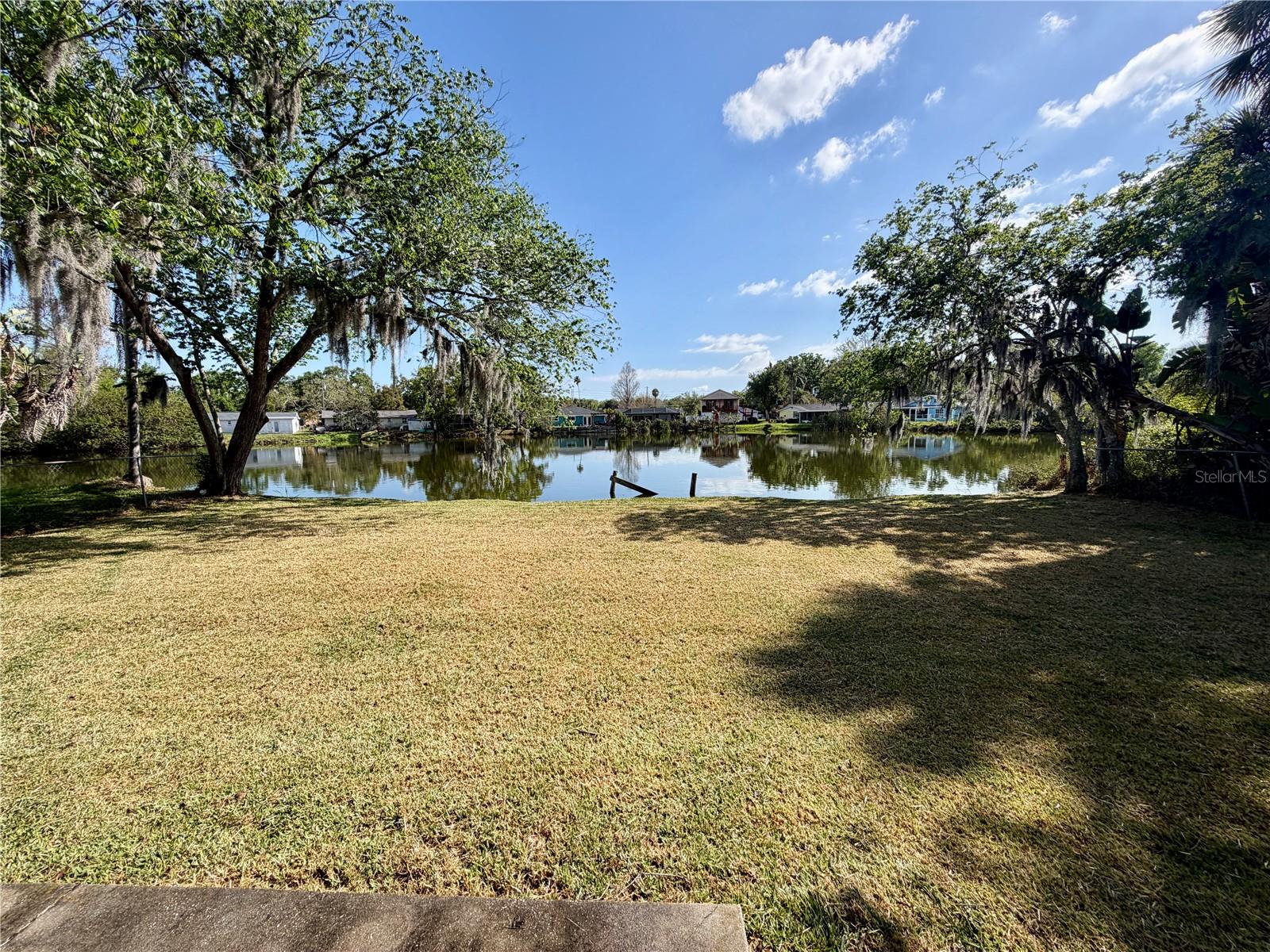 PALM LAKES TERRACE - Residential Lease