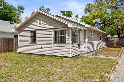Photo of 1618 43rd Street S, St Petersburg, FL 33711 (MLS # A4688366)