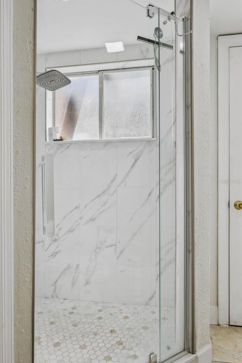 ISLAND CLUB AT ROSEMONT CONDO PH 07 - Residential