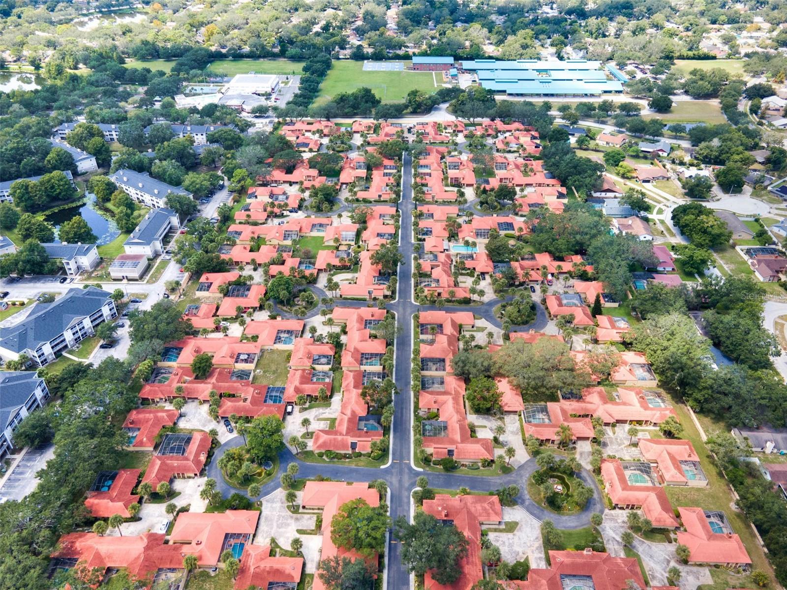 ISLAND CLUB AT ROSEMONT CONDO PH 07 - Residential