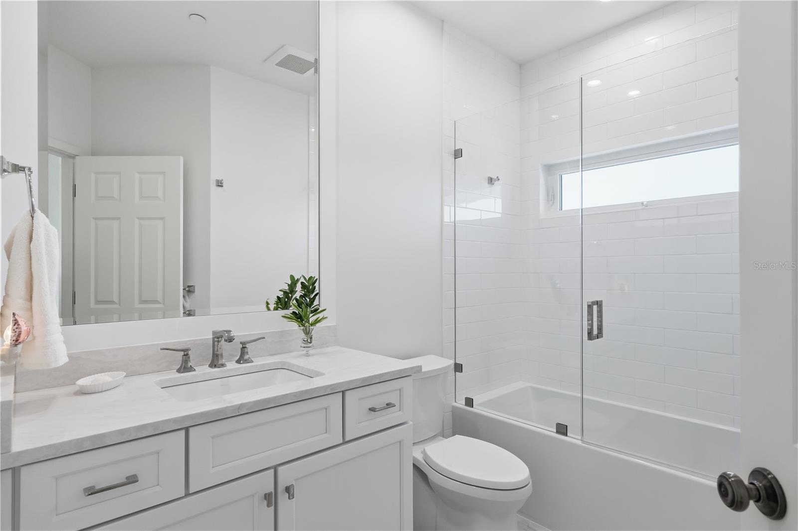 BEACH VIEW AT BOCA BAY PH 02 - Residential