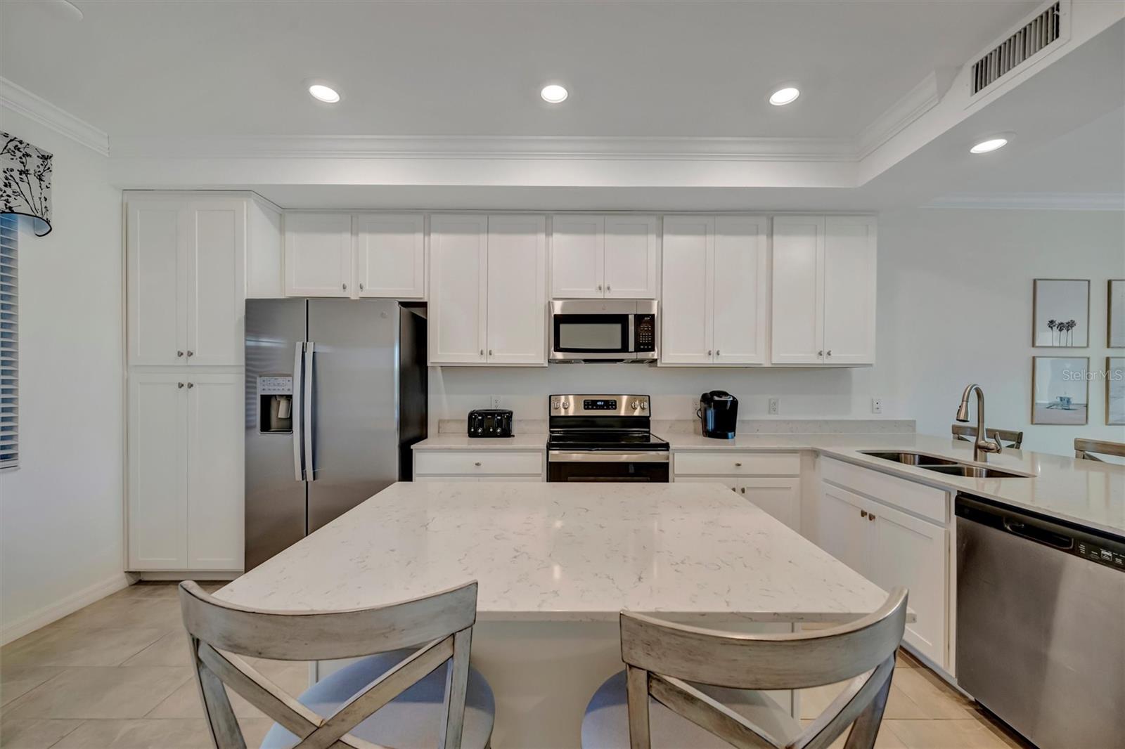 LAKEWOOD NATIONAL - Residential