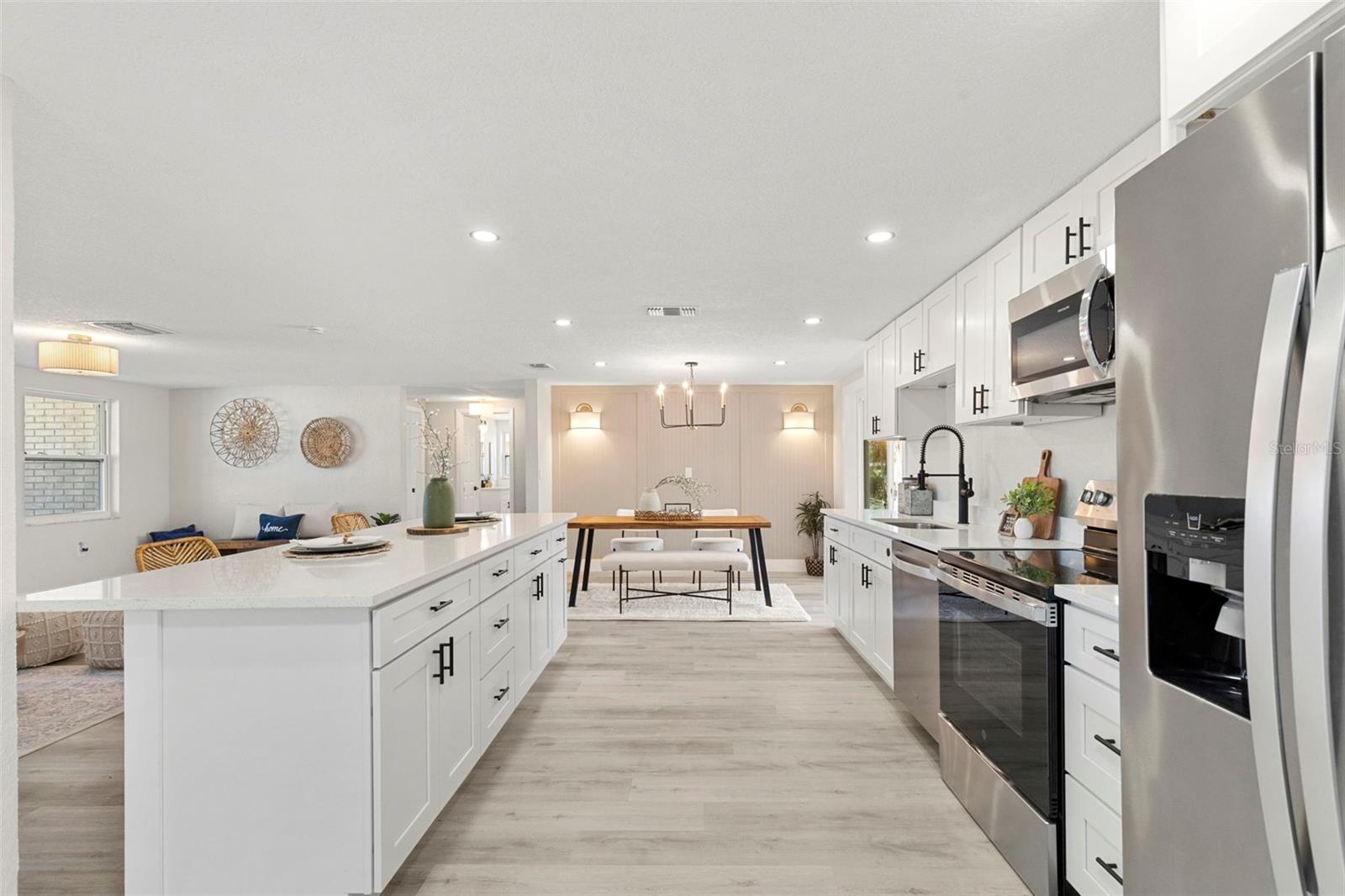 JASMINE LAKES - Residential