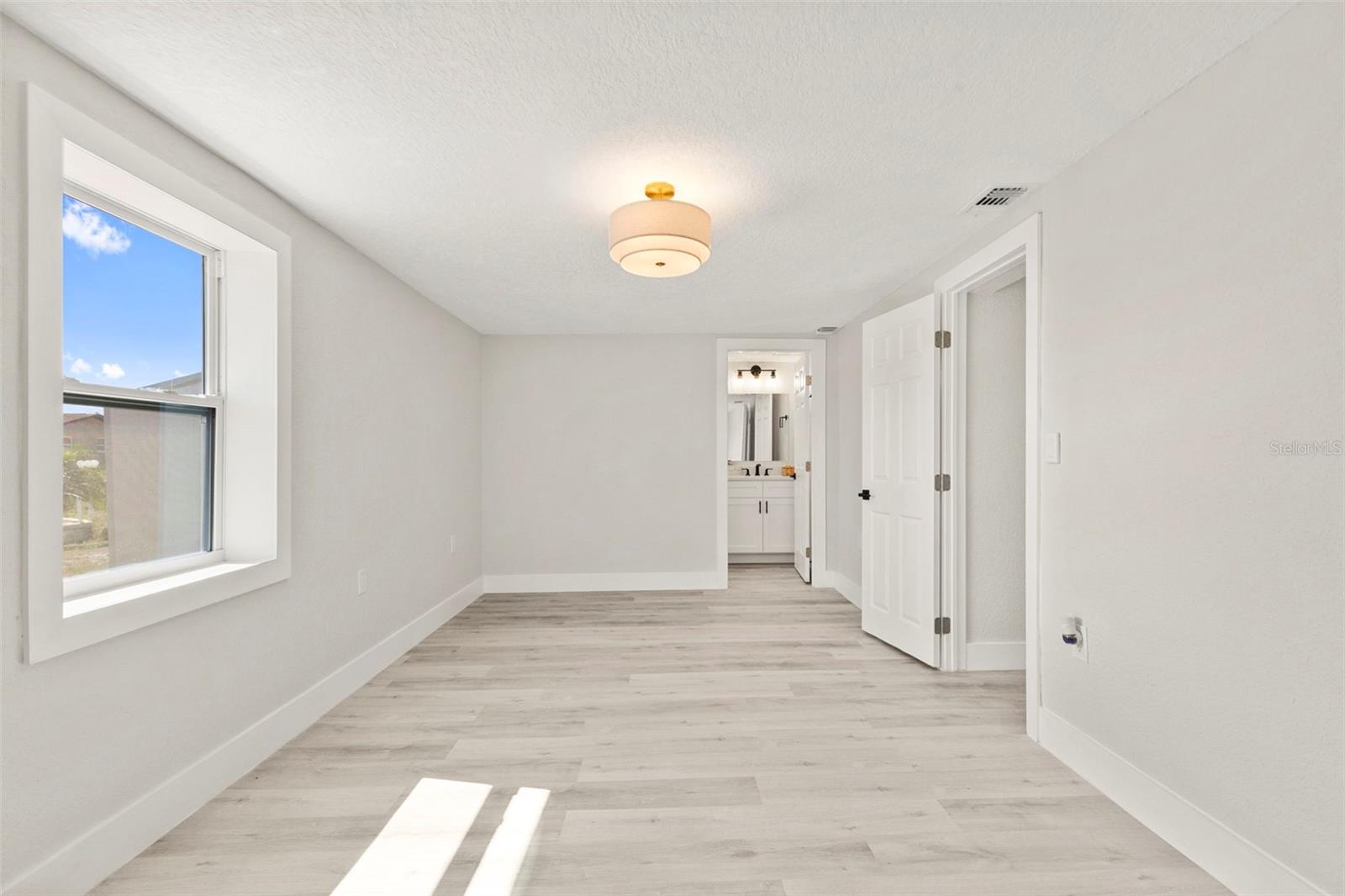 JASMINE LAKES - Residential