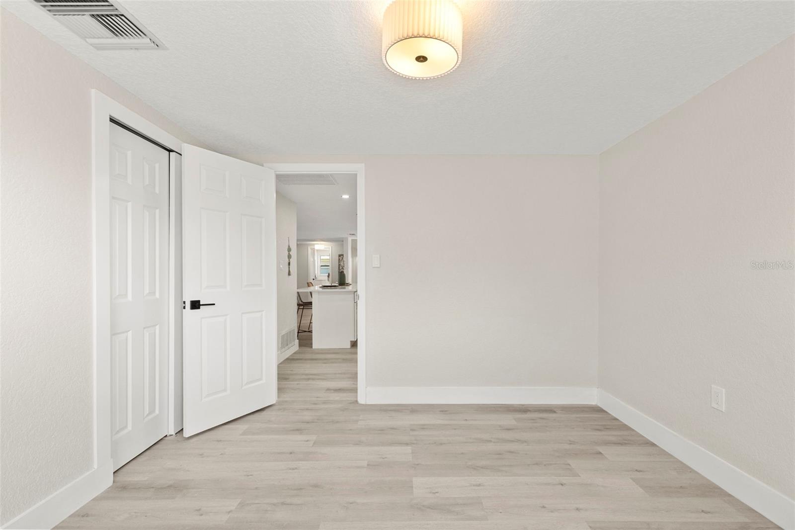 JASMINE LAKES - Residential