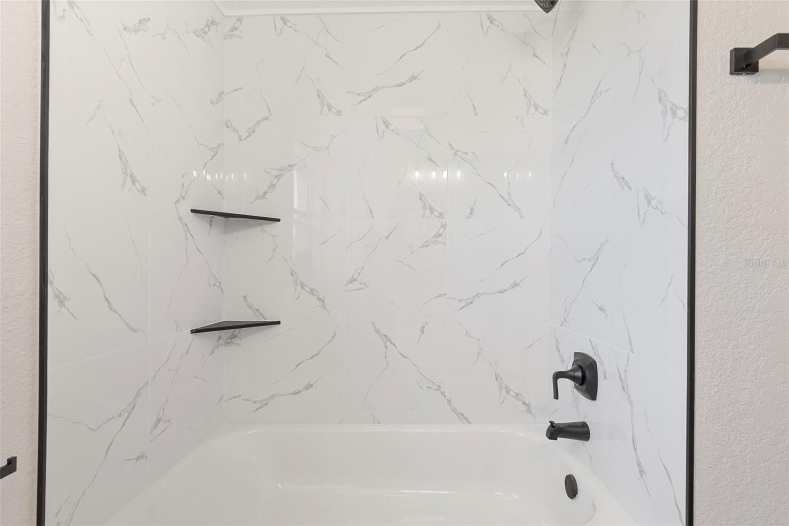 JASMINE LAKES - Residential