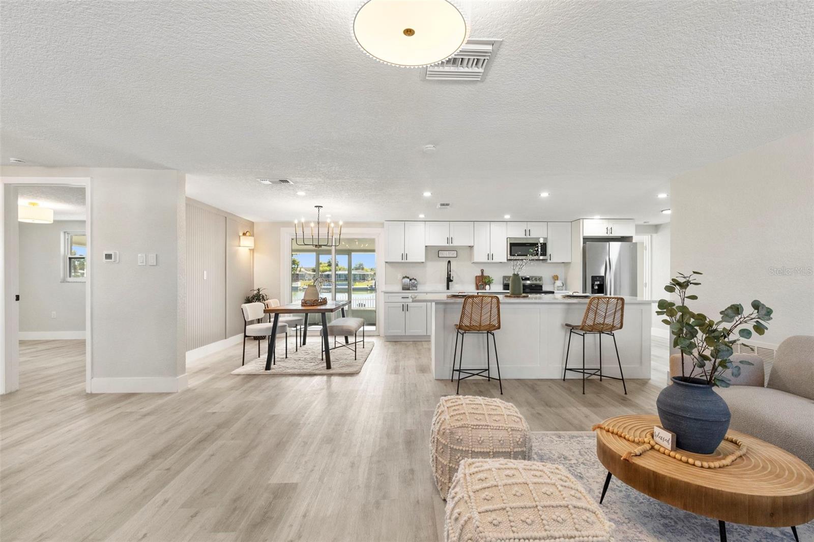 JASMINE LAKES - Residential