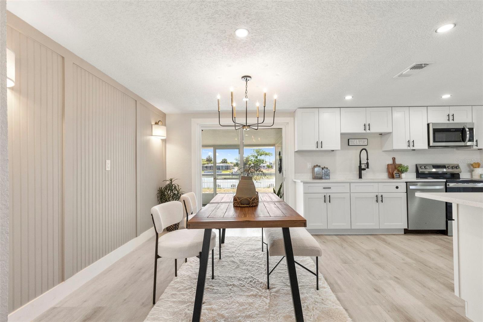 JASMINE LAKES - Residential