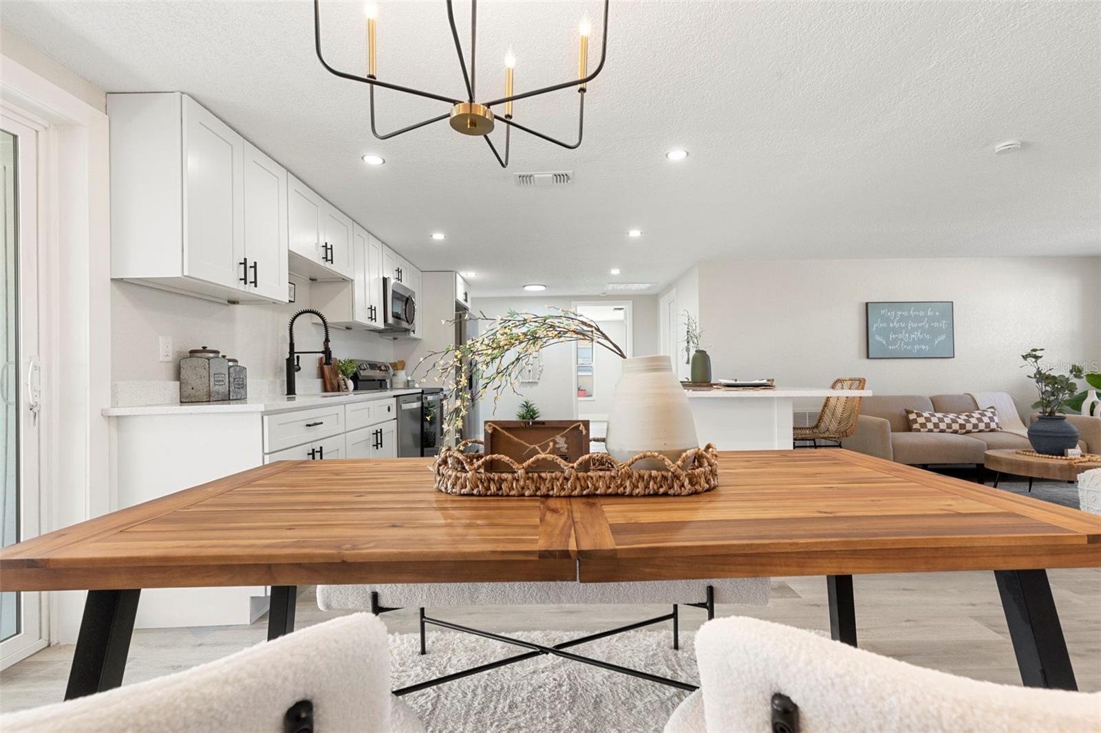 JASMINE LAKES - Residential