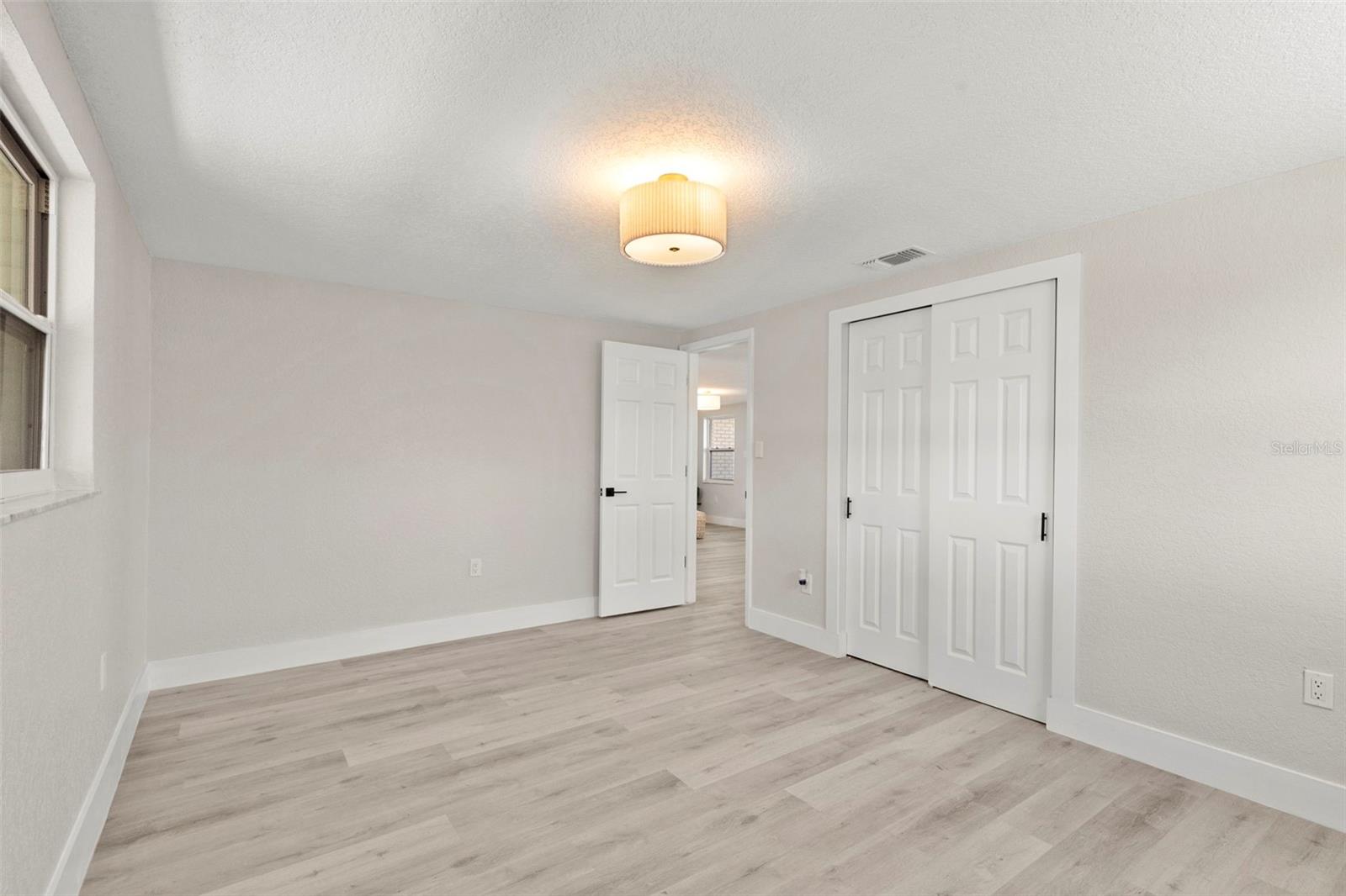JASMINE LAKES - Residential