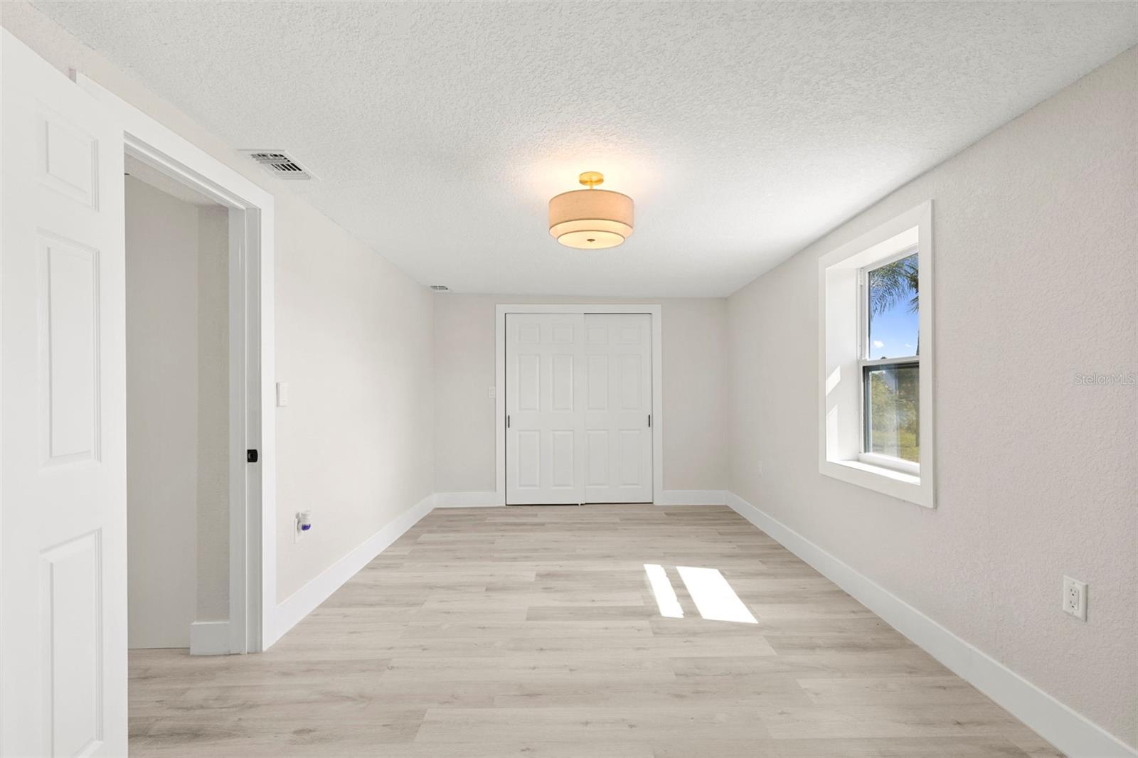 JASMINE LAKES - Residential