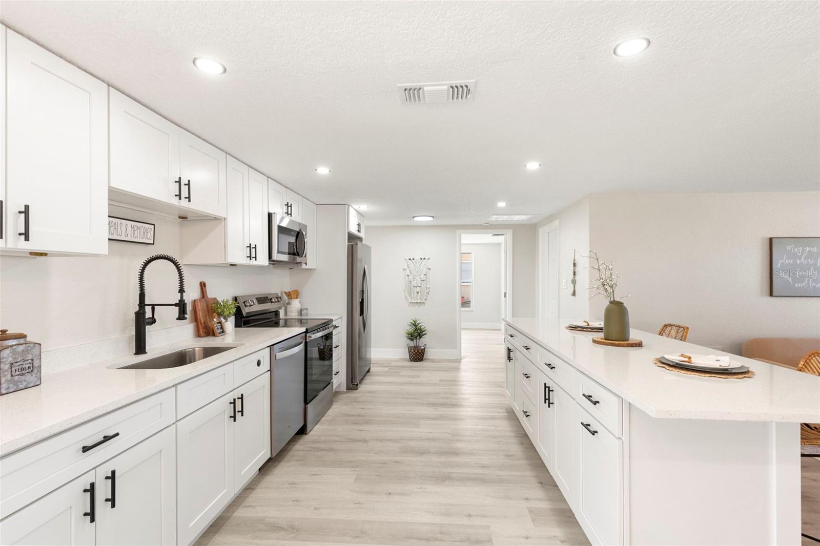 JASMINE LAKES - Residential