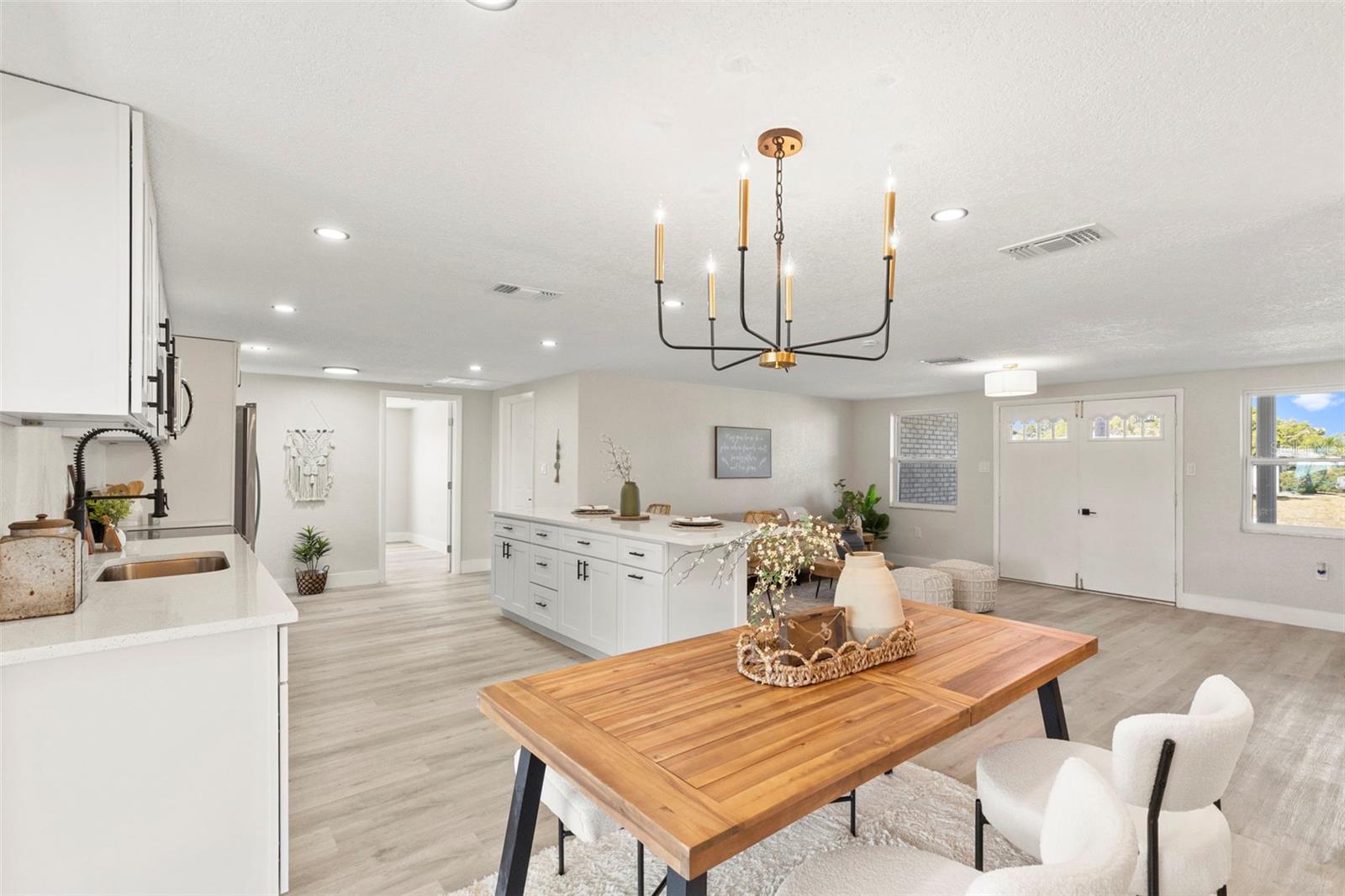 JASMINE LAKES - Residential