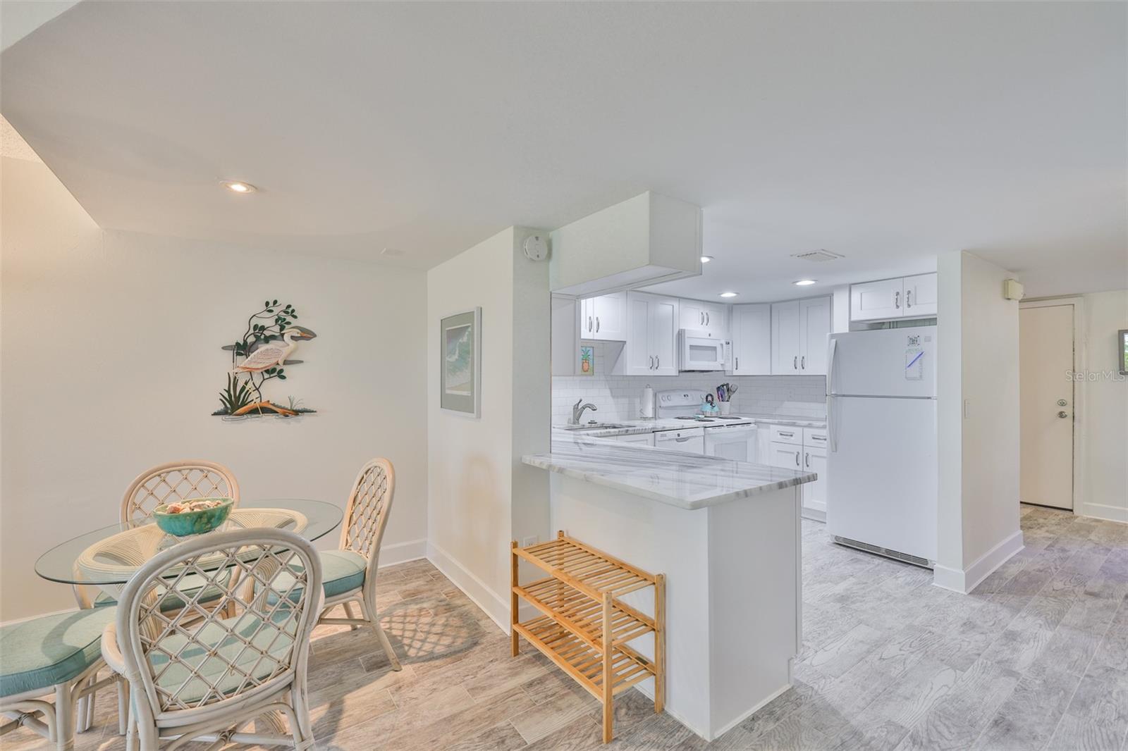 ANCHOR POINT A CONDO - Residential