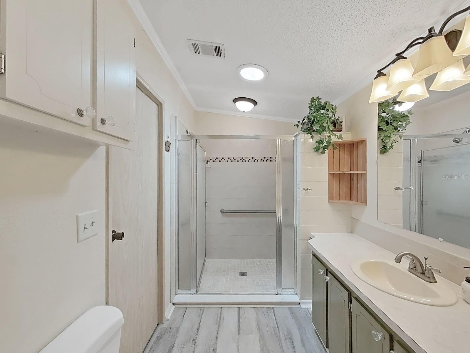 FOXWOOD LAKE ESTATES PH 01 - Residential