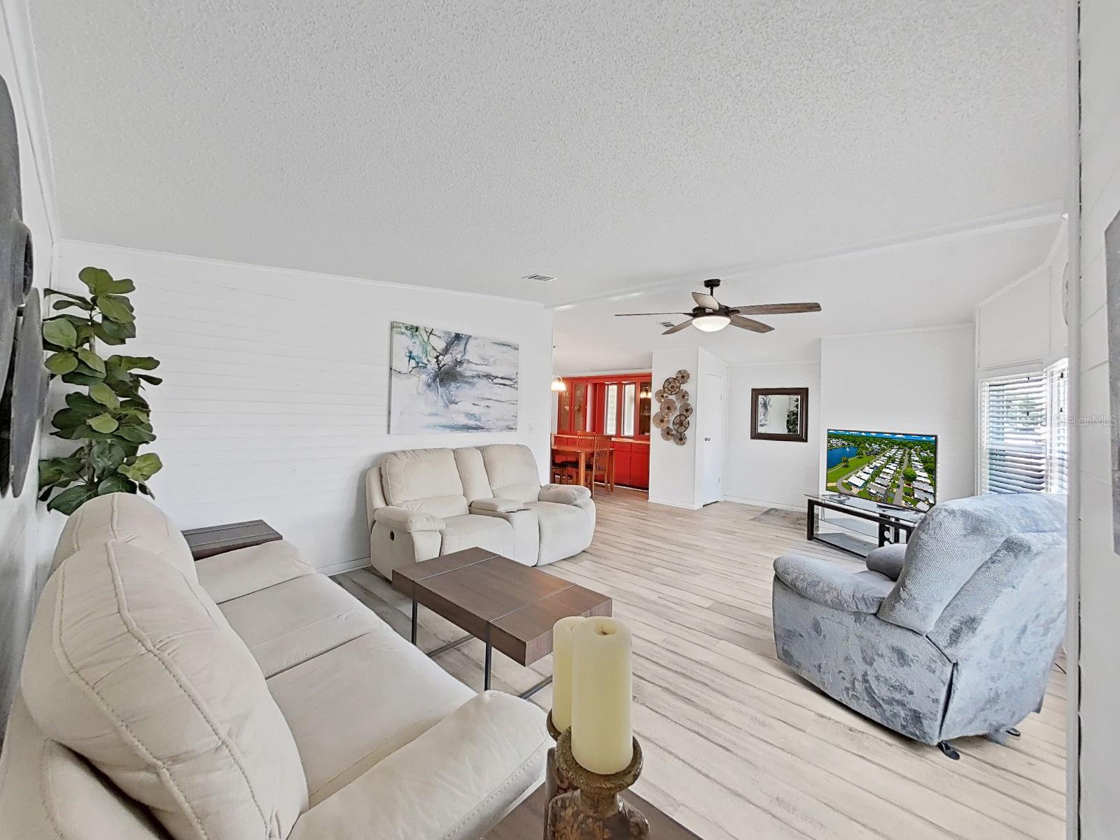 FOXWOOD LAKE ESTATES PH 01 - Residential