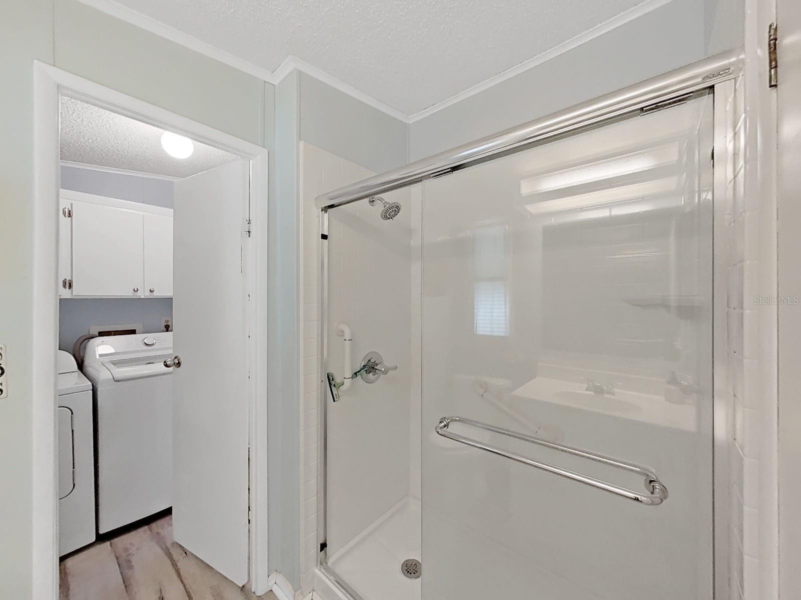 FOXWOOD LAKE ESTATES PH 01 - Residential