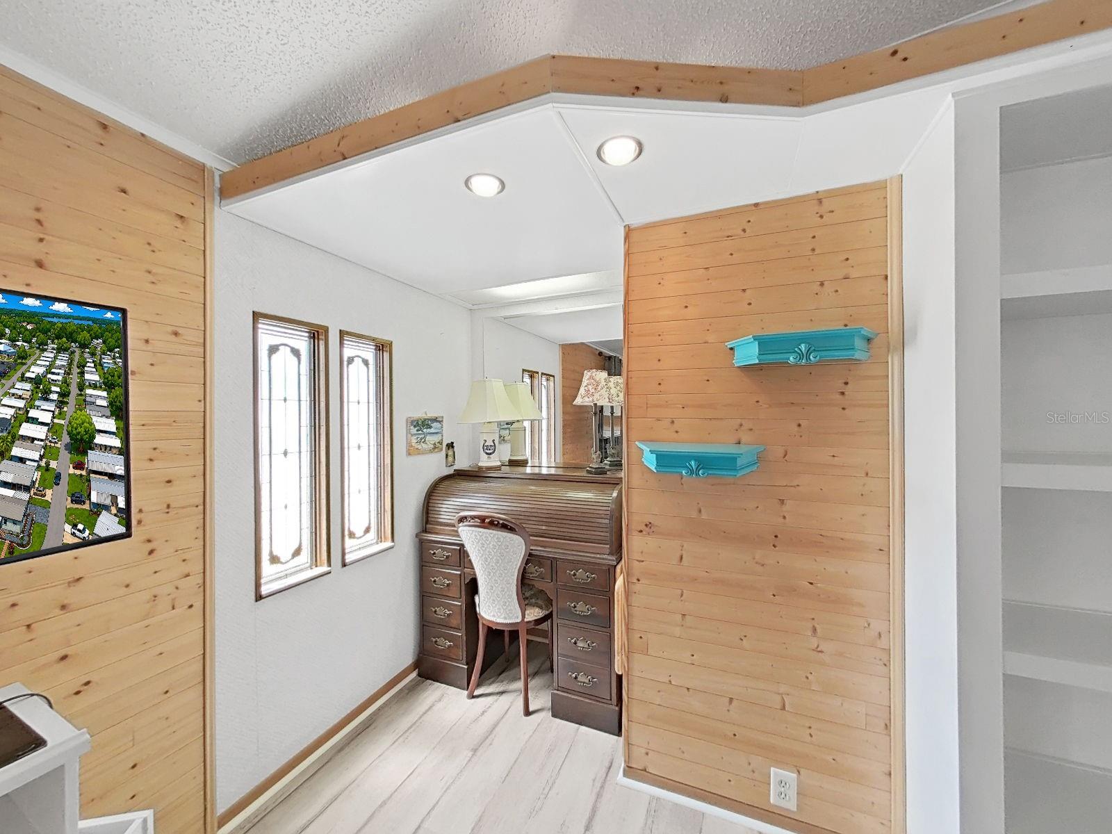 FOXWOOD LAKE ESTATES PH 01 - Residential