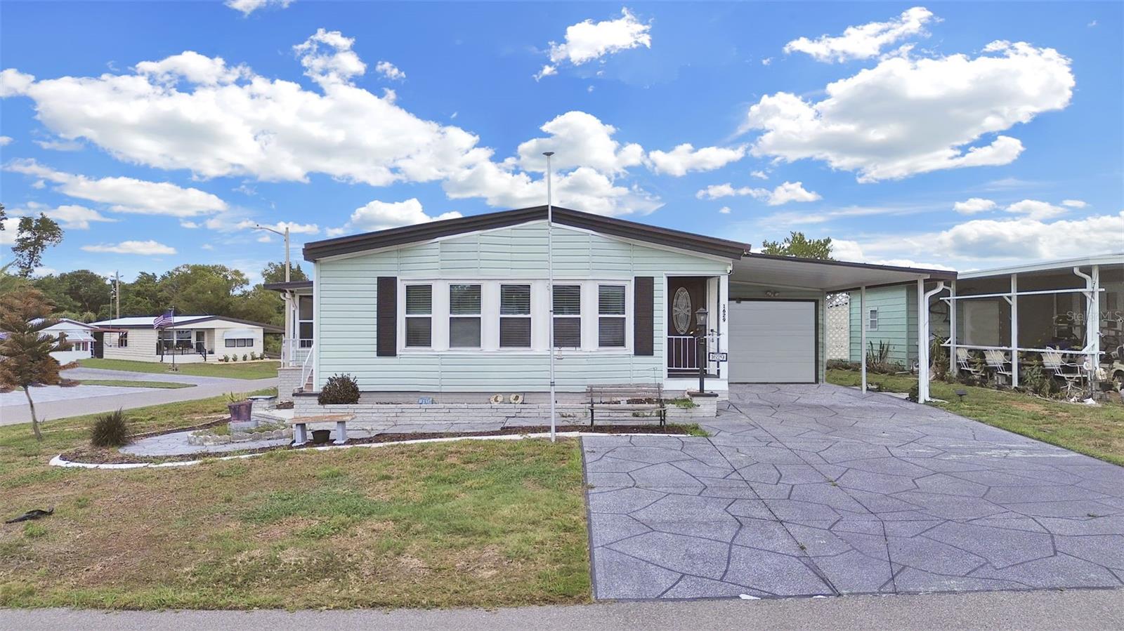 FOXWOOD LAKE ESTATES PH 01 - Residential