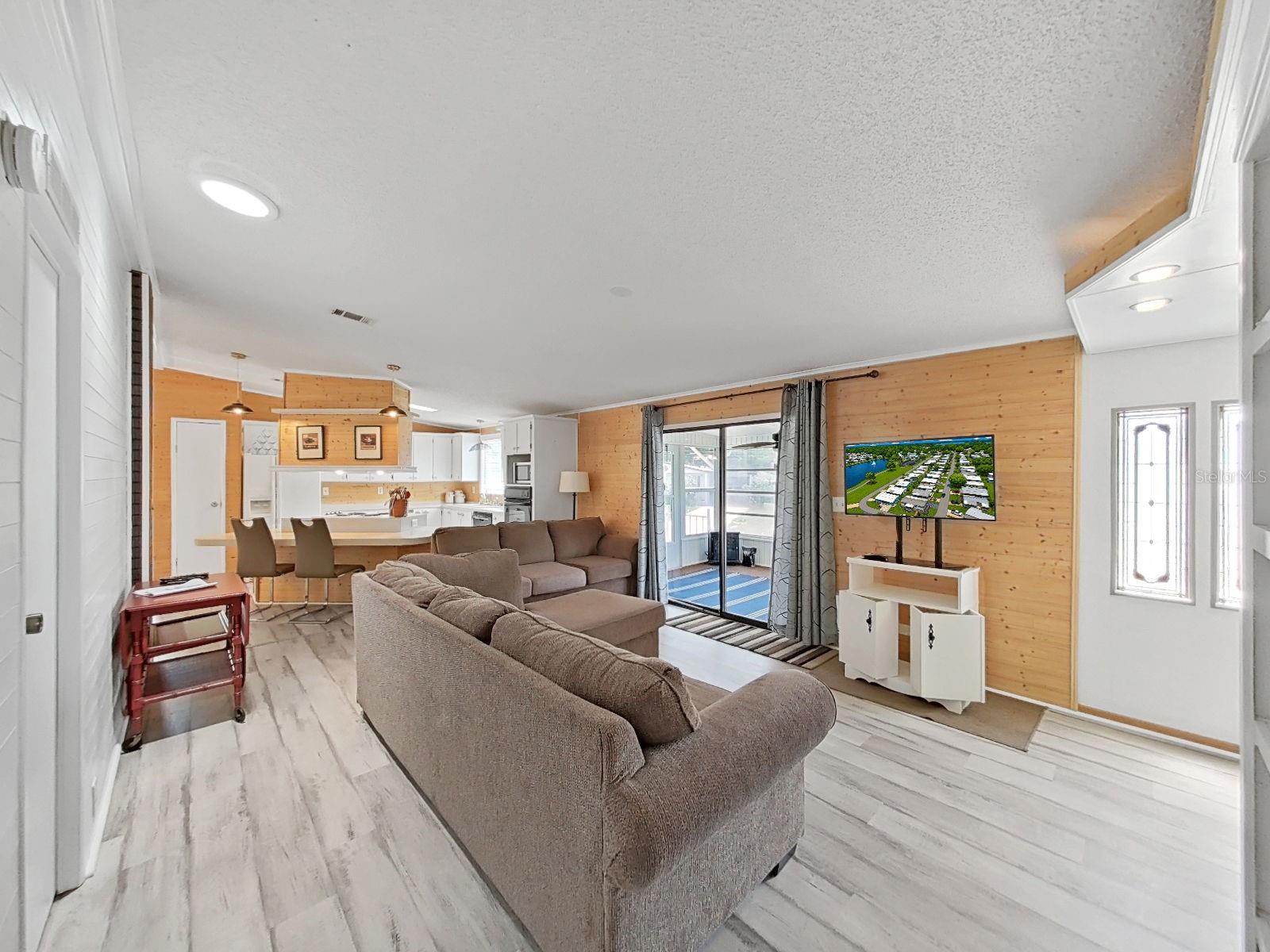 FOXWOOD LAKE ESTATES PH 01 - Residential