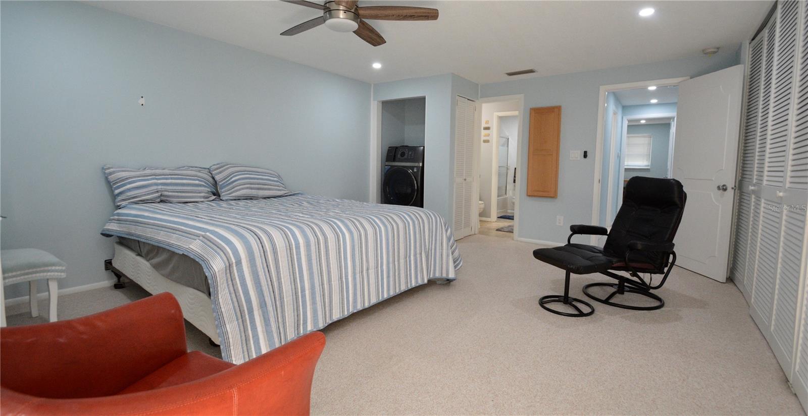 VENICE TOWN HOUSE - Residential Lease