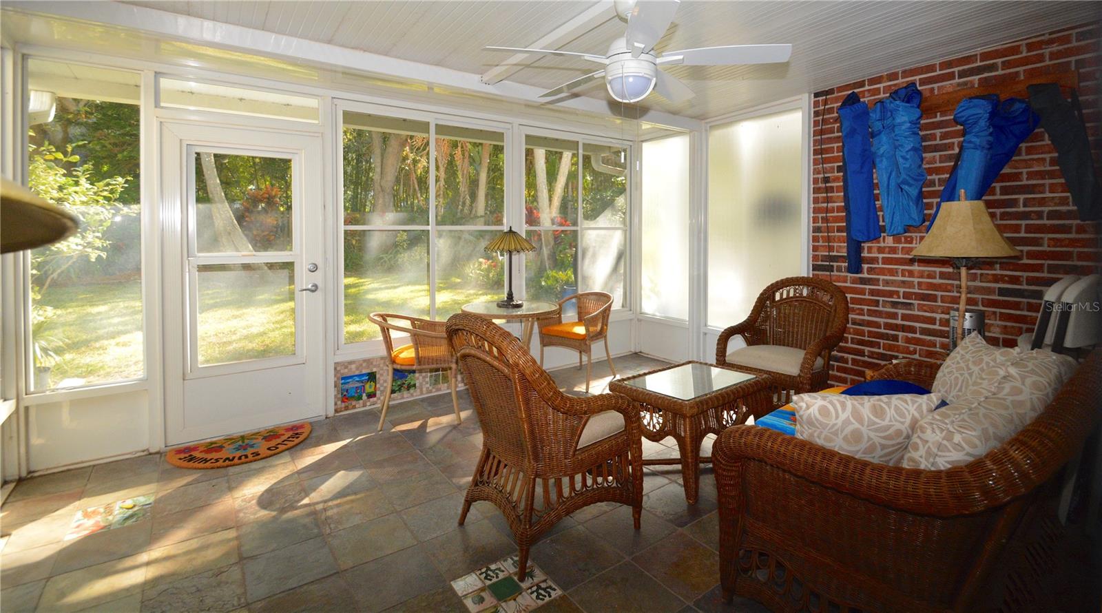 VENICE TOWN HOUSE - Residential Lease