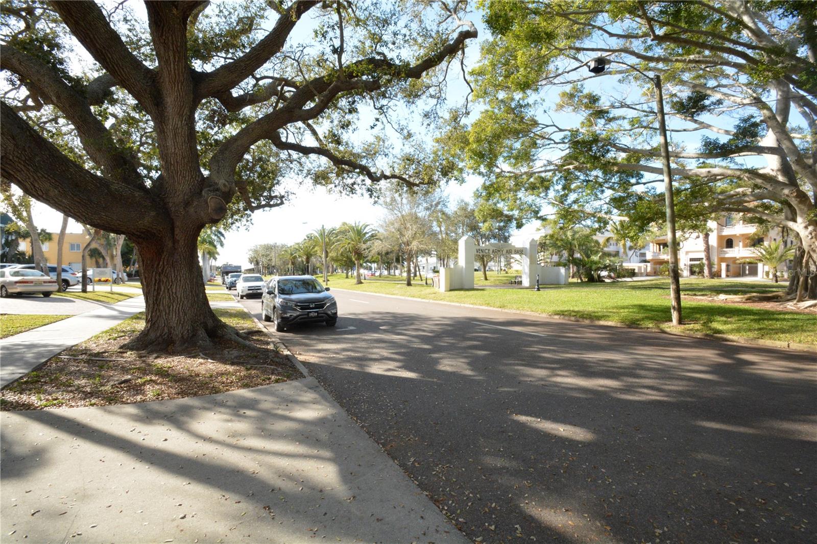 VENICE TOWN HOUSE - Residential Lease