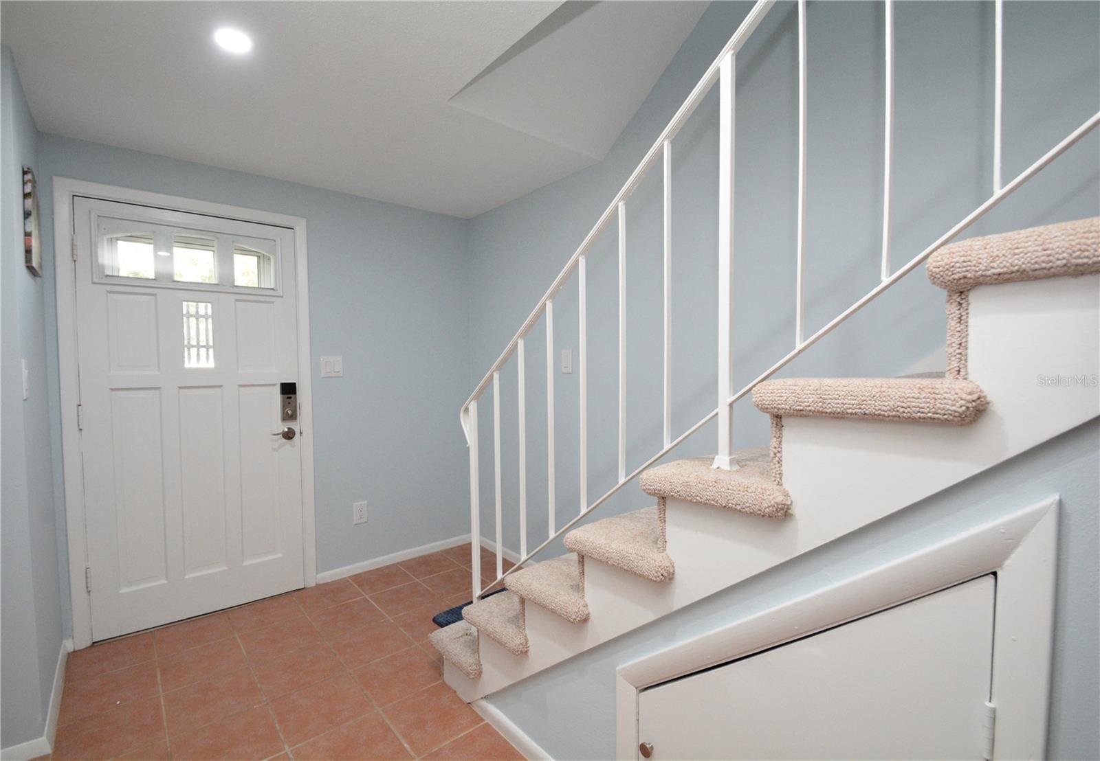 VENICE TOWN HOUSE - Residential Lease