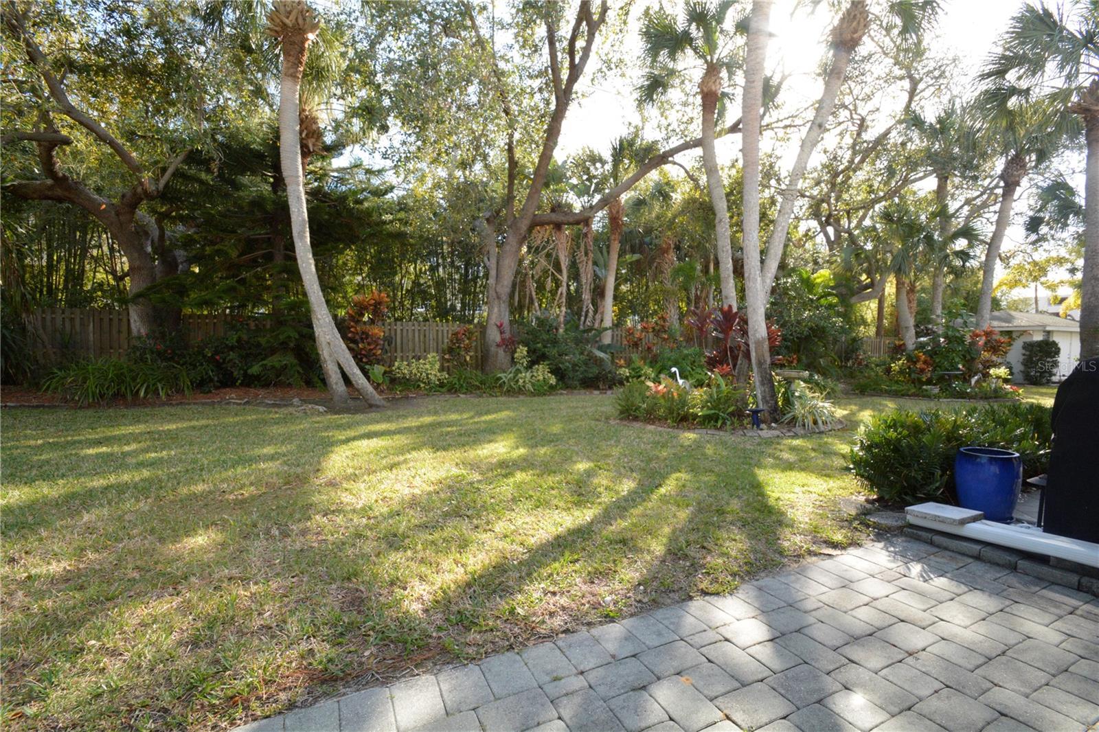 VENICE TOWN HOUSE - Residential Lease