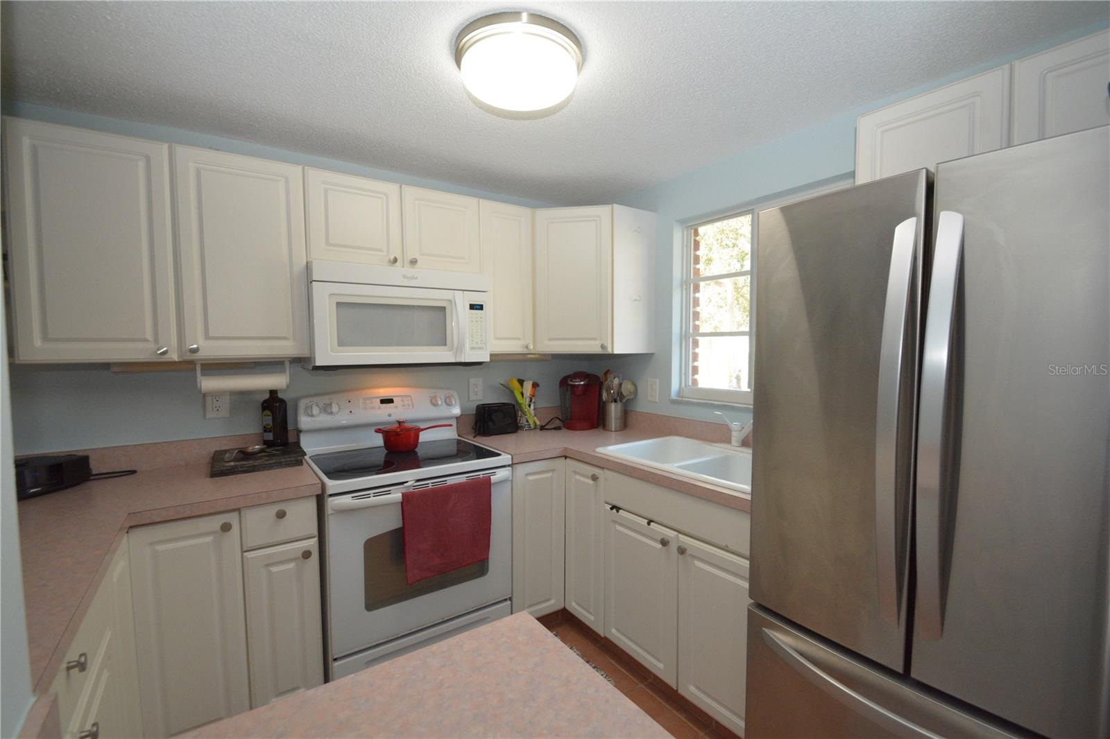 VENICE TOWN HOUSE - Residential Lease