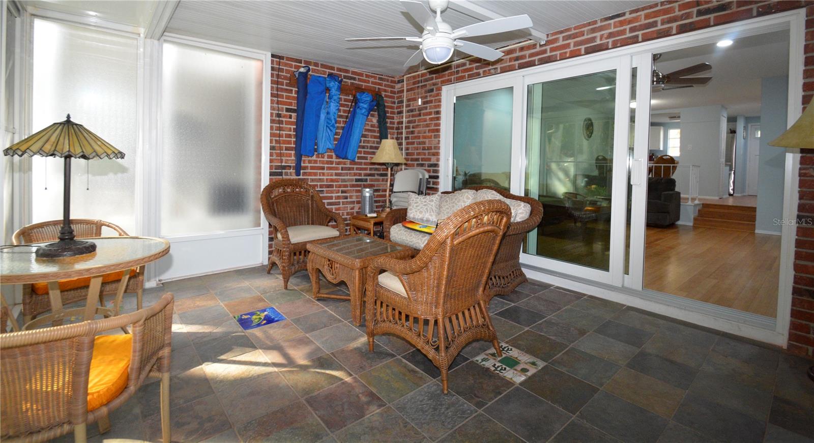 VENICE TOWN HOUSE - Residential Lease