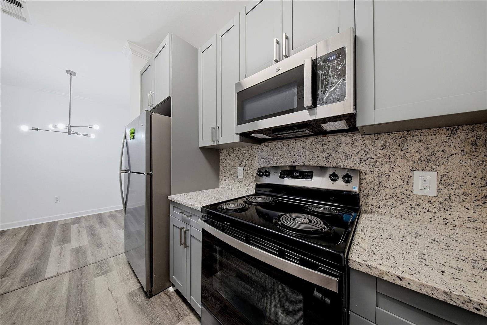 EQUESTRIAN PARC AT HIGHWOODS P - Residential