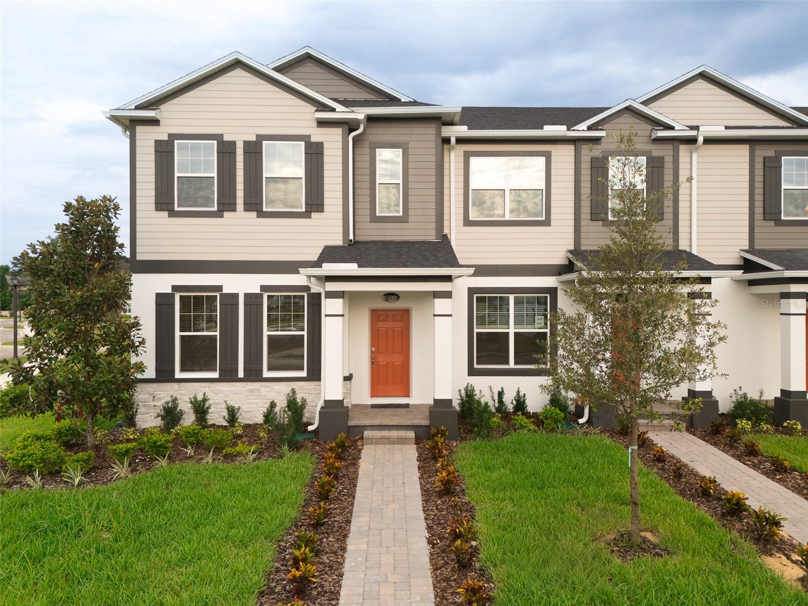 EMERSON POINTE - Residential Lease