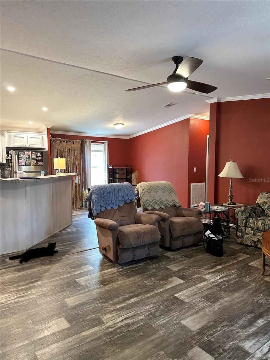 7790 N HAMILTON ROAD