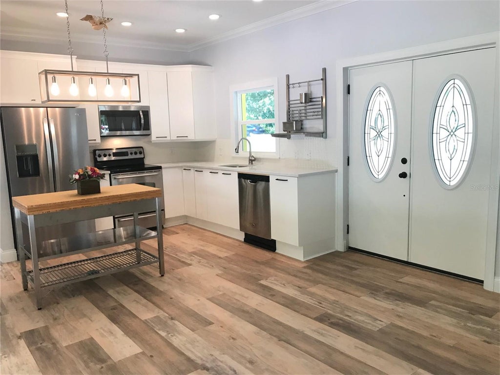 Photo of 17890 County Road 455, Clermont, FL 34715 (MLS # G5116127)