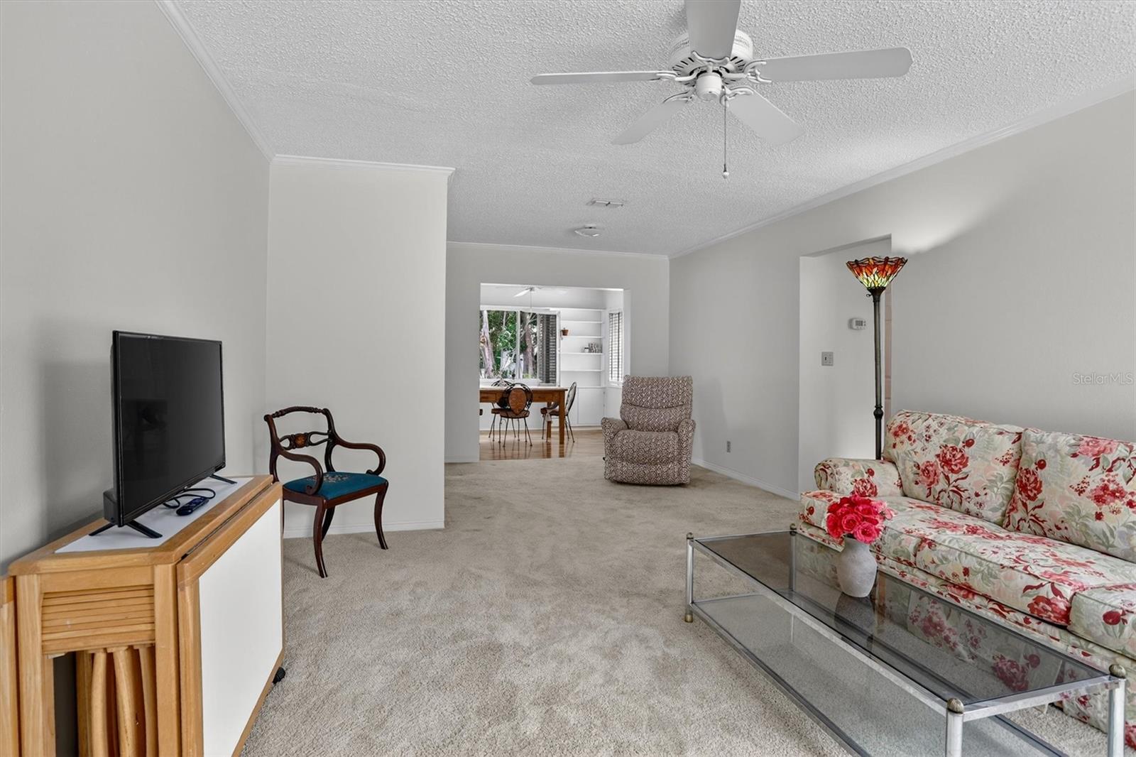 2033 TIMBER LANE