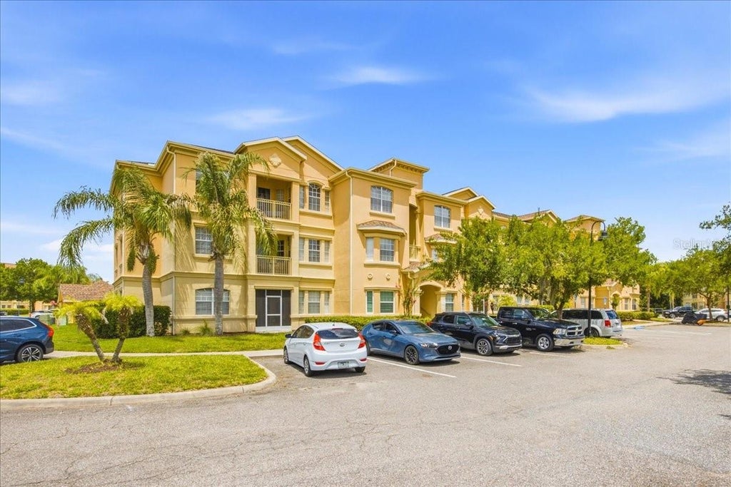Photo of 301 Terrace Ridge Circle #301, Davenport, FL 33896 (MLS # O6416125)