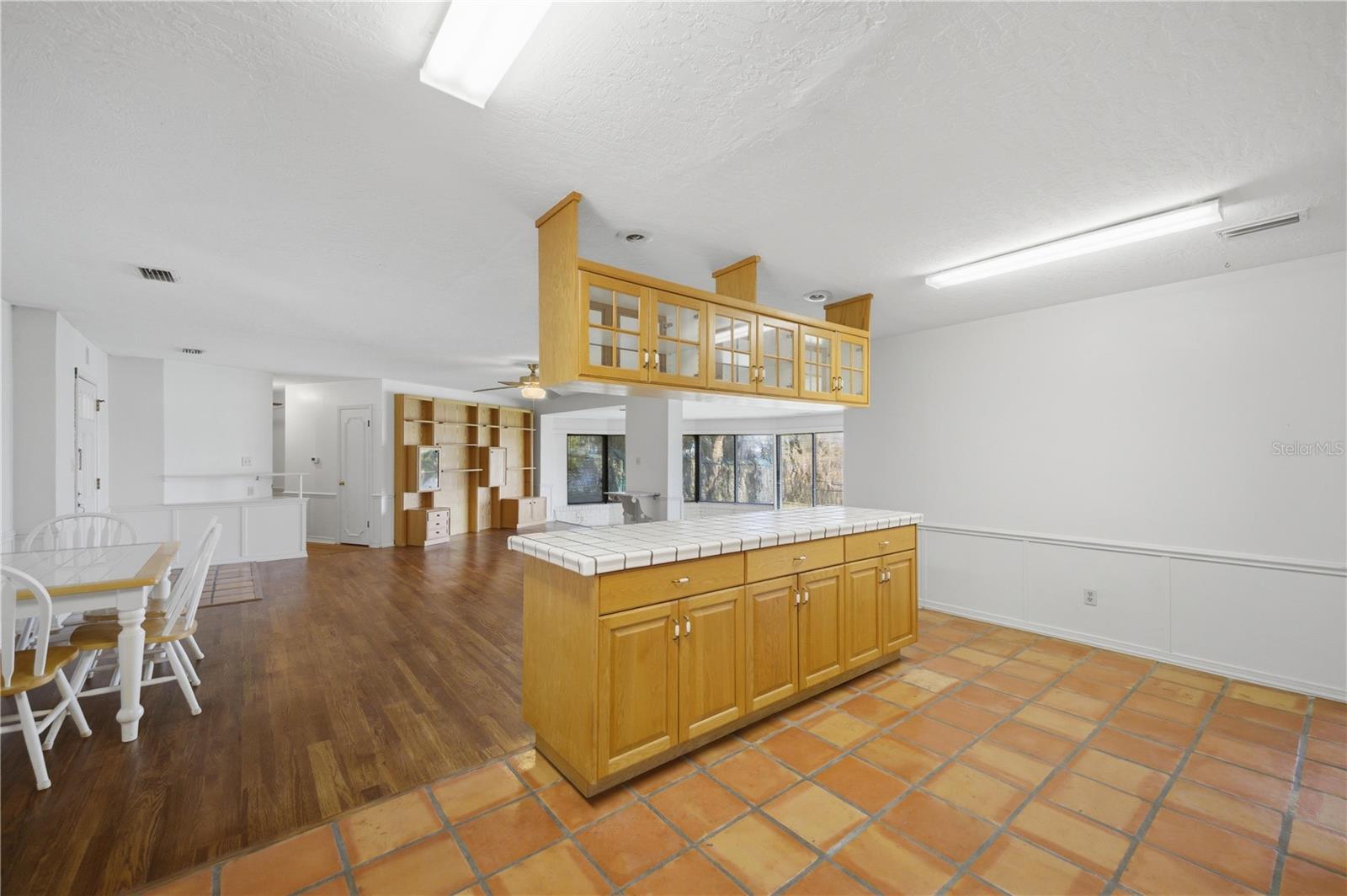 ORANGE LAKE SHORES - Residential