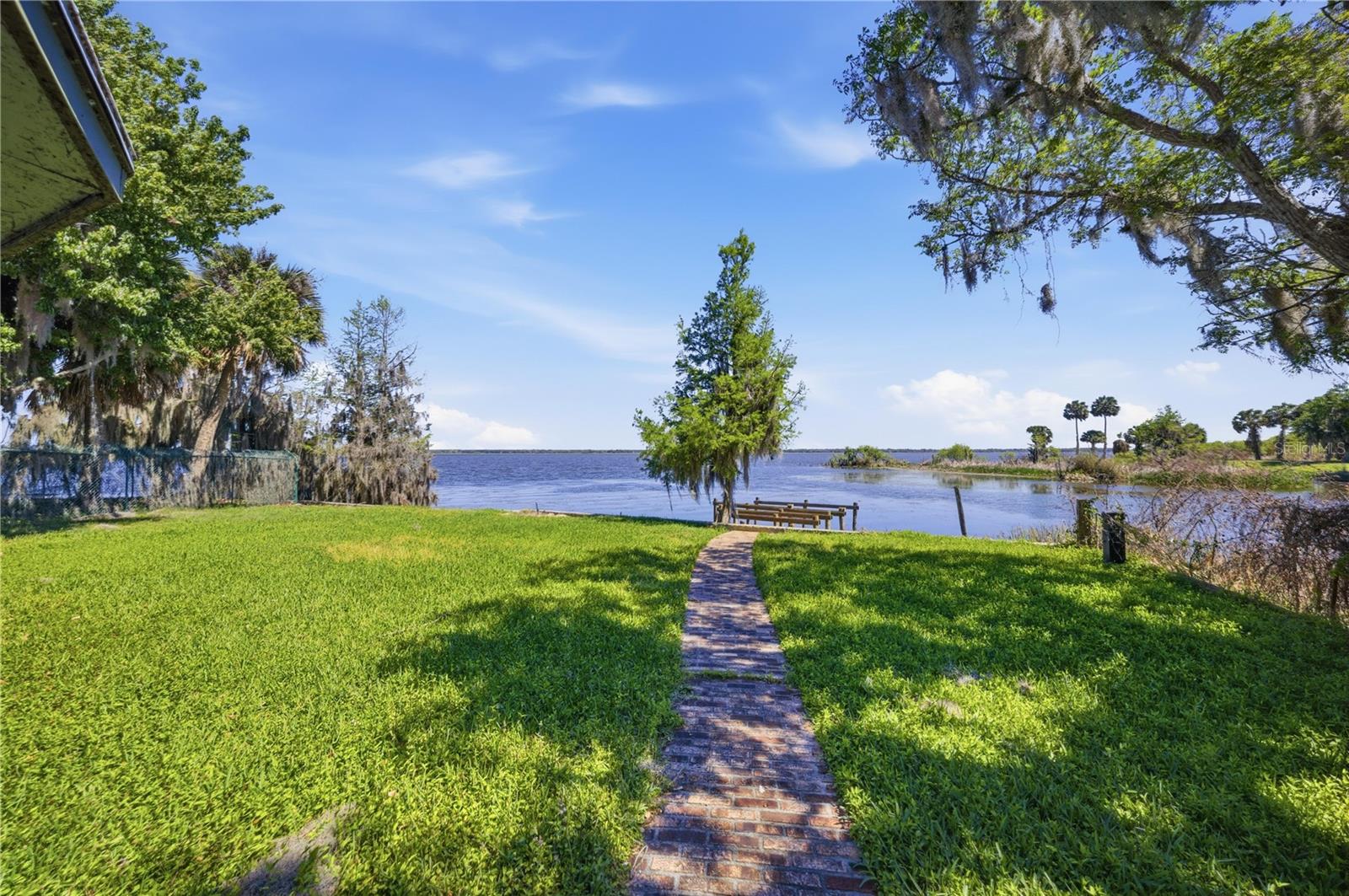 ORANGE LAKE SHORES - Residential
