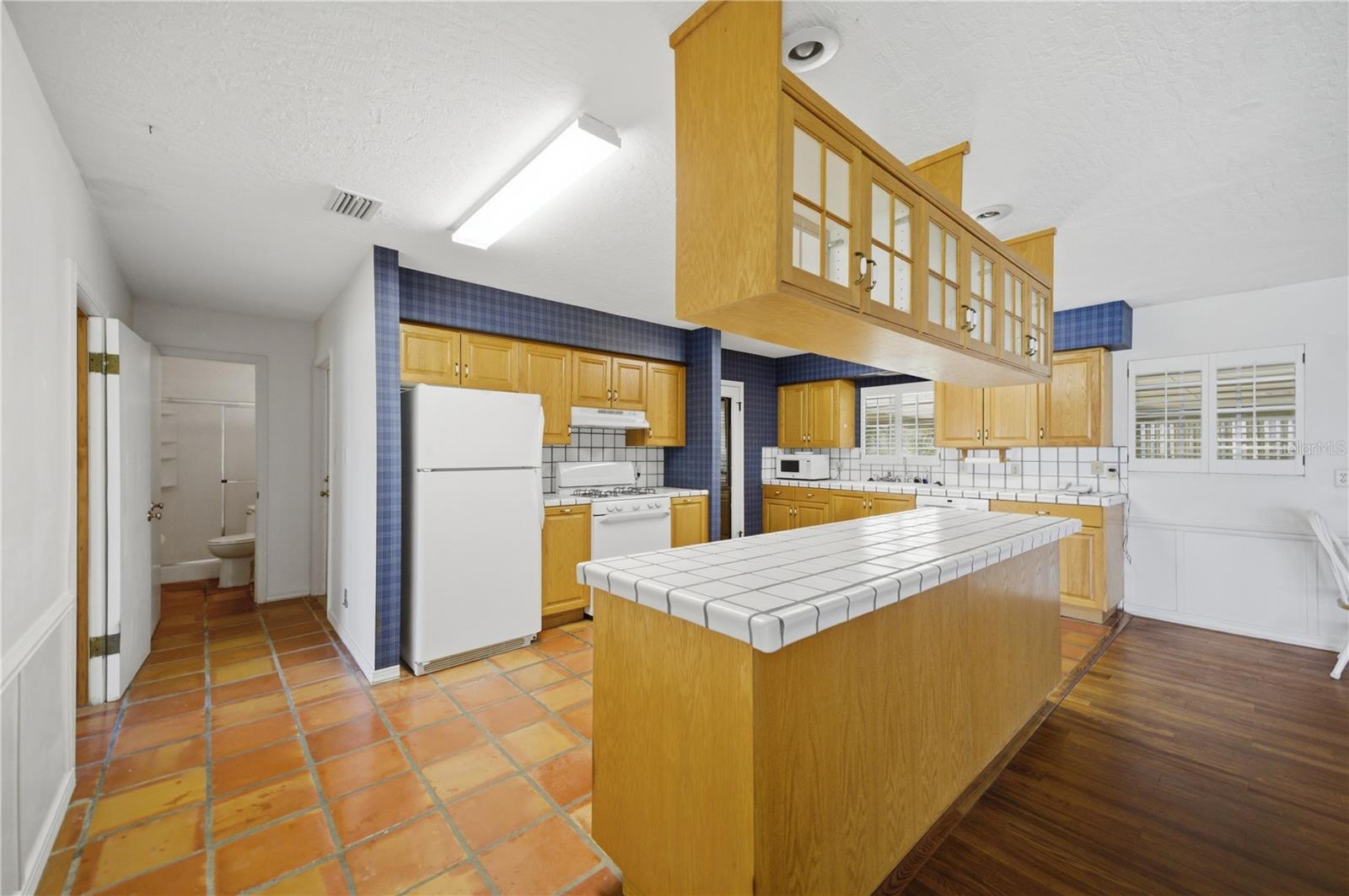 ORANGE LAKE SHORES - Residential