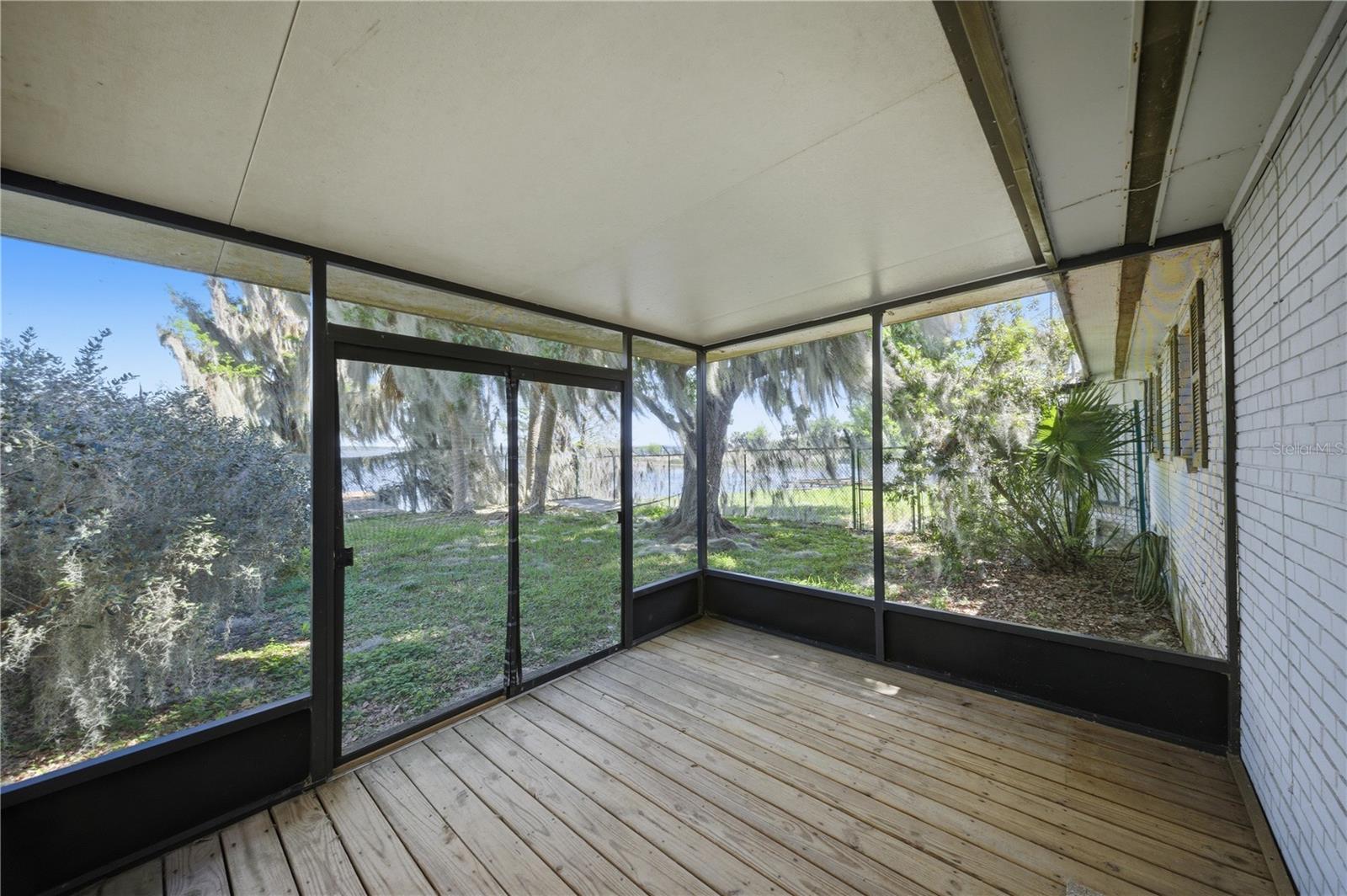 ORANGE LAKE SHORES - Residential