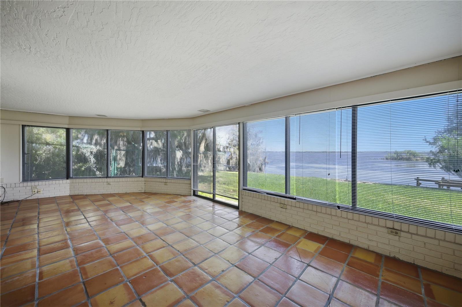 ORANGE LAKE SHORES - Residential