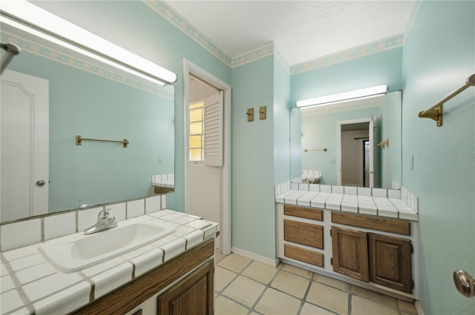 ORANGE LAKE SHORES - Residential
