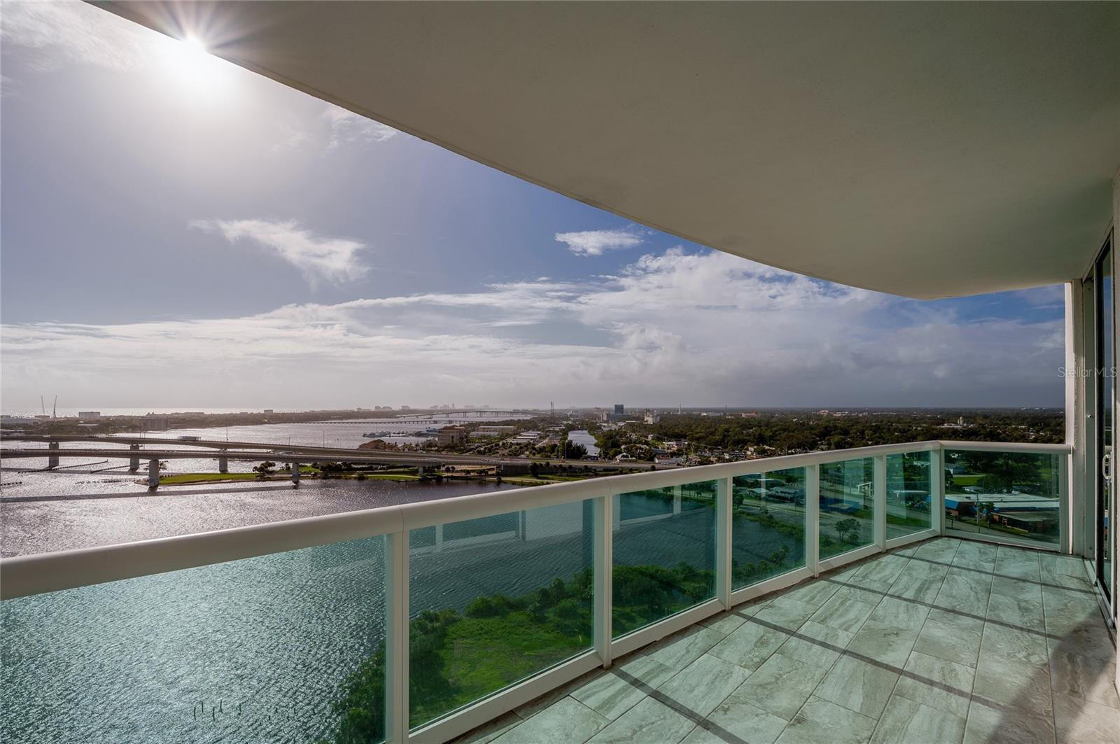MARINA GRANDE/HALIFAX 01 - Residential