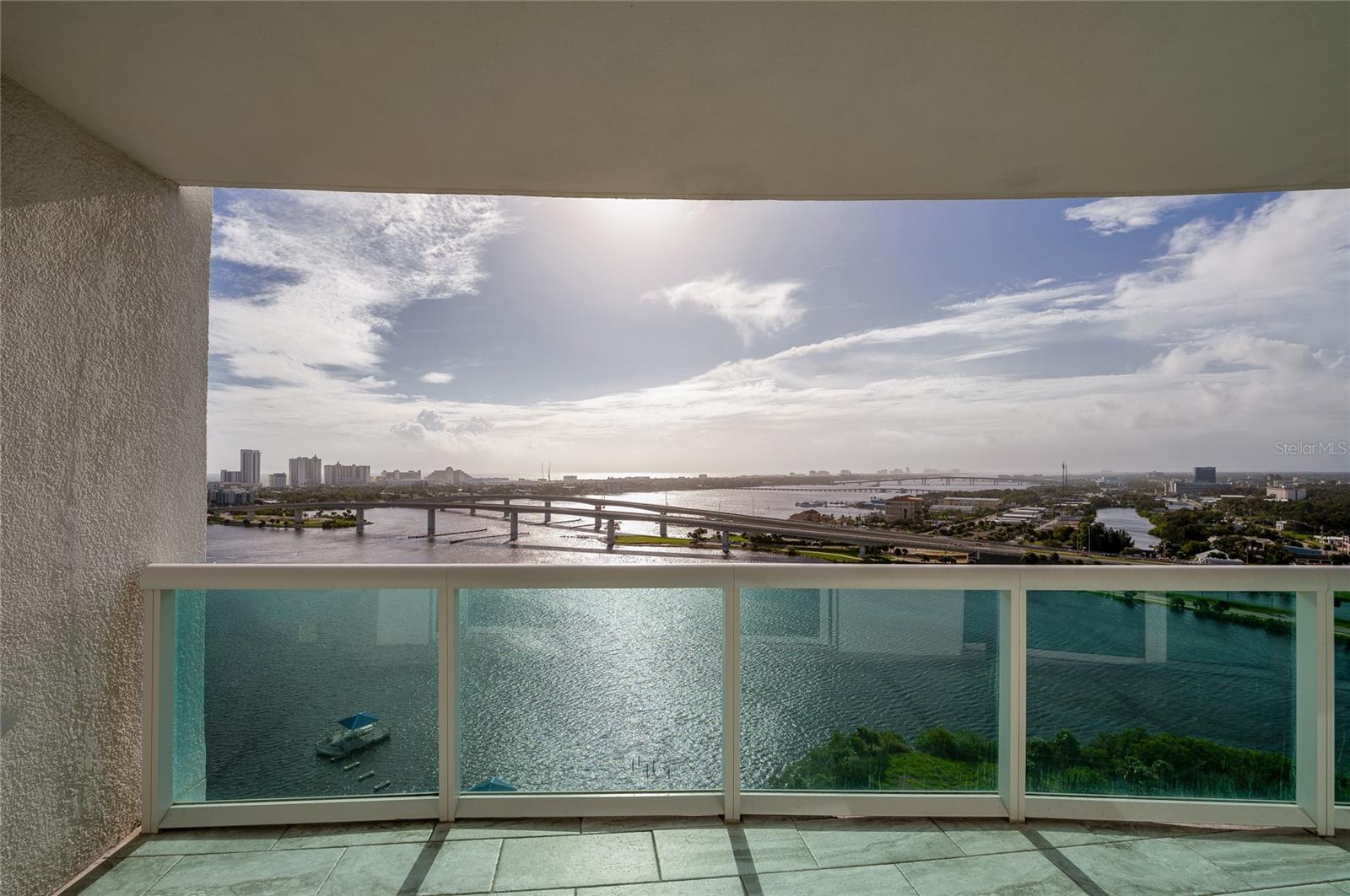 MARINA GRANDE/HALIFAX 01 - Residential