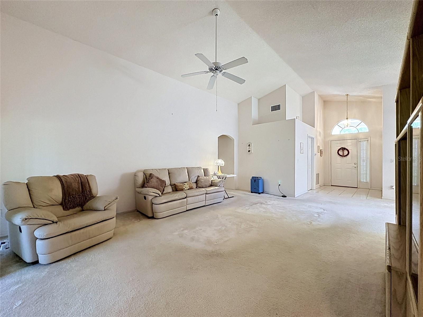 KINGS RIDGE - Residential