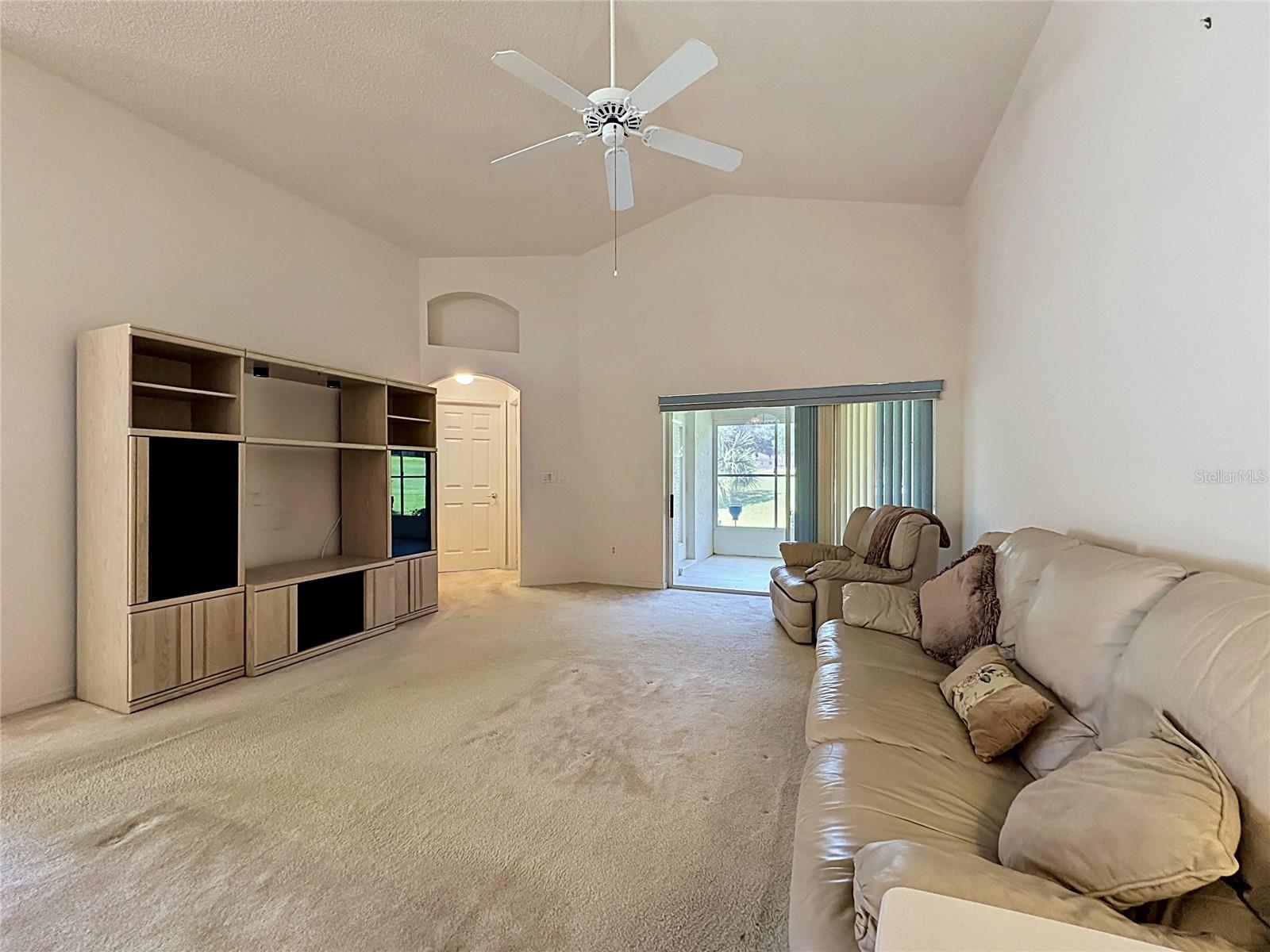KINGS RIDGE - Residential