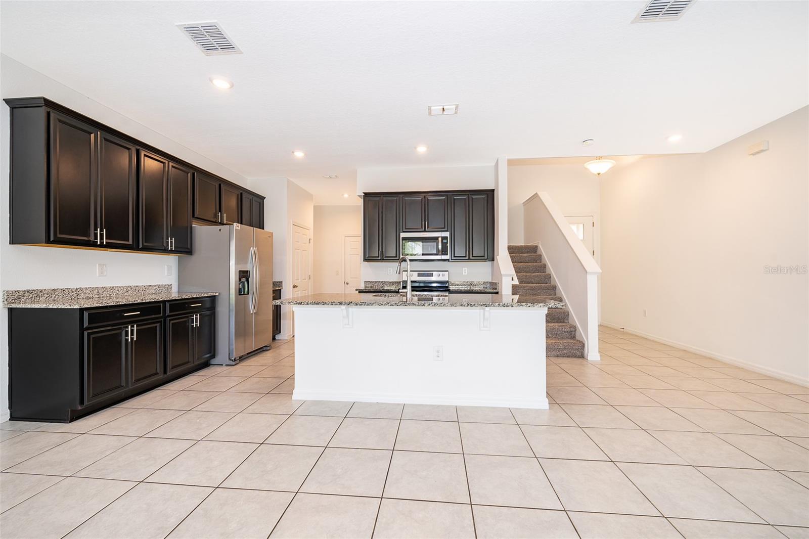 ARBORS/MDW WOODS - Residential Lease