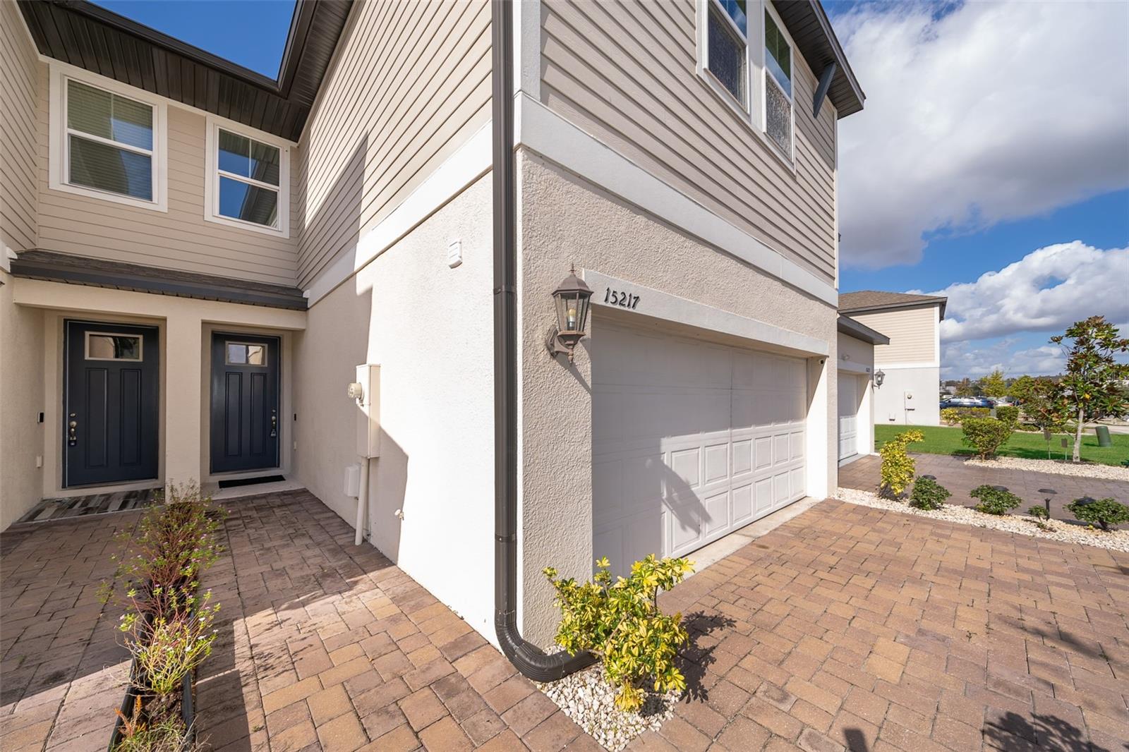 ARBORS/MDW WOODS - Residential Lease